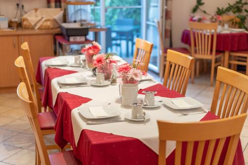 Hotel Garni Oasis Loipersdorf - image 4