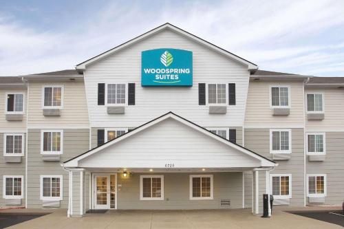 WoodSpring Suites Cincinnati Fairfield