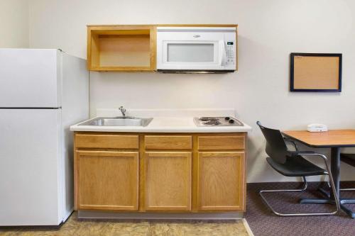 Cocina, WoodSpring Suites Cincinnati Fairfield in Fairfield (OH)