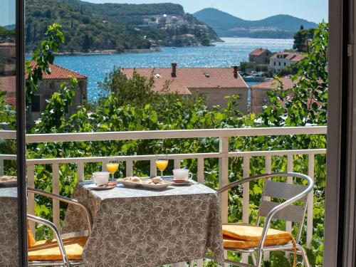 Studio with Balcony Sea view