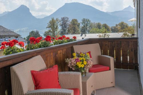 ระเบียง/ชานเรือน, Hotel Furian in ซังท์ โวล์ฟกัง อิม ซัลซ์คัมแมร์กุท