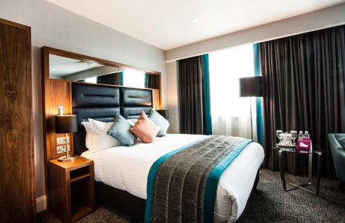 Crowne Plaza Leeds an IHG Hotel - image 9