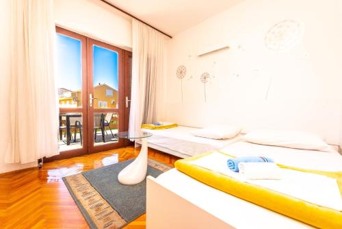  Apartments Tatjana in Novalja