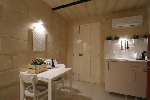 Valletta Central Suite 2