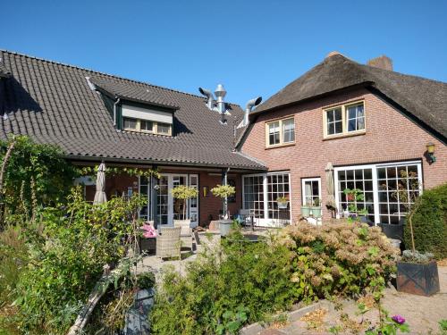 B&B- de Joremeinshoeve, Pension in Kaatsheuvel