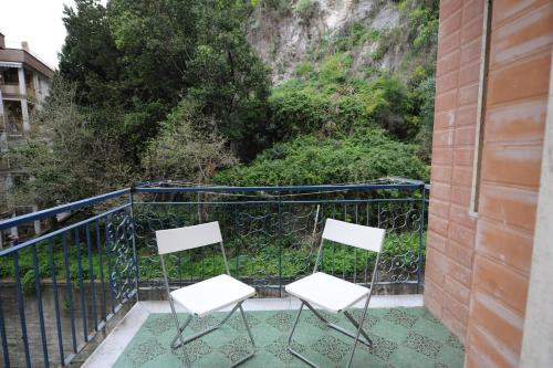 One bedroom apartement at Maiori 50 m away from the beach with furnished balcony and wifi