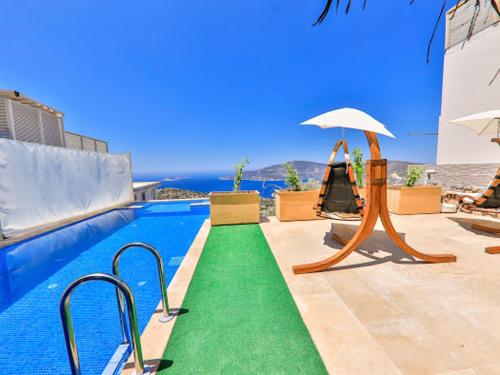 5 bedrooms villa with sea view private pool and jacuzzi at Kas 3 km away from the beach
