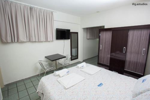 . HOTEL ZURIQUE