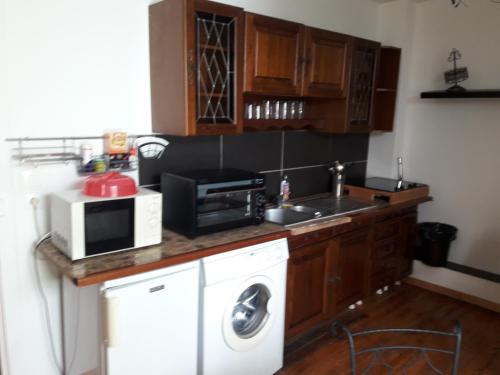 appartement complet 11 la roche racan 37370 in Saint-Paterne-Racan