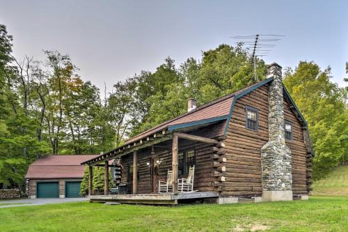 Hancock Log Cabin Retreat 2 Miles to Jiminy Peak!