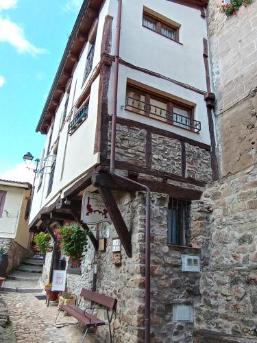  Casa rural La Media Legua, Pension in Villoslada de Cameros bei El Rasillo