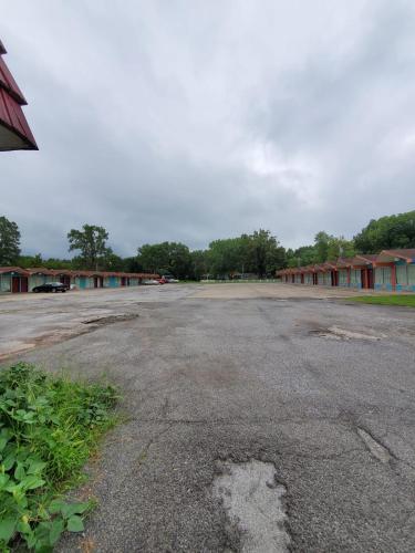 Gray Plaza Motel West Frankfort - 숙소 외관
