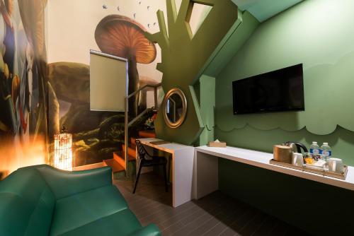 room detail thumbnail 0