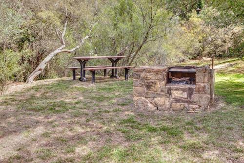Iekārtas, On the River, Porepunkah - Bright VIC in Porepunkah