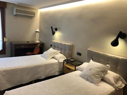 Hostal Astoria - main image