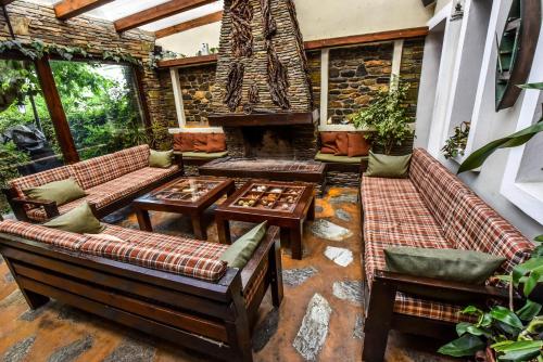 Oikoperiigitis Hotel in Kerkíni