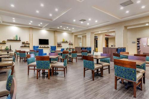 ห้องอาหาร, คอมฟอร์ต สวีท ฟลอเรนซ์ ไอ-95 (Comfort Suites Florence I-95) in ฟลอเรนซ์ (SC)