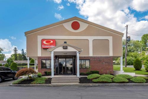 Econo Lodge Dewitt I-90 in DeWitt, USA