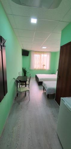 Luxor Inn & Suites - main image