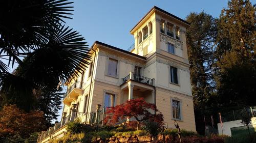 Strutture e servizi, Villa Floreal Holidayhomes in Cadegliano-Viconago