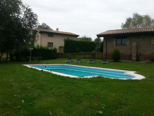 Úszómedence, La Cabanya del Permanyer in San Bartolomé Del Grau