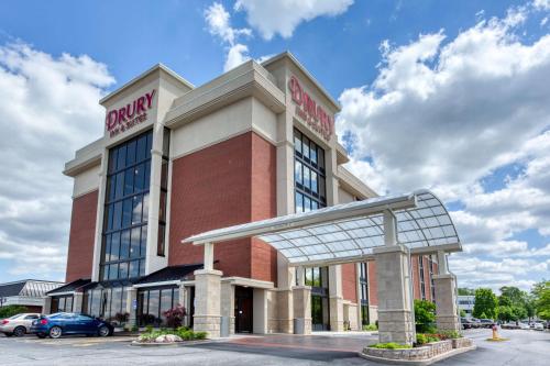 . Drury Inn & Suites St. Louis Airport