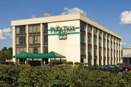 . Pear Tree Inn Terre Haute