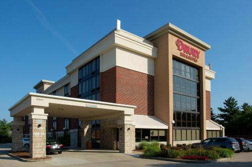 . Drury Inn & Suites Louisville East