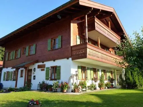 Komfort Ferienwohnungen Reit im Winkl - Haus Davis in Reit im Winkl, Deutschland