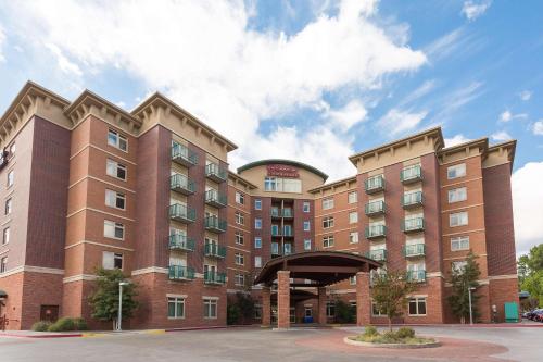 . Drury Inn & Suites Flagstaff