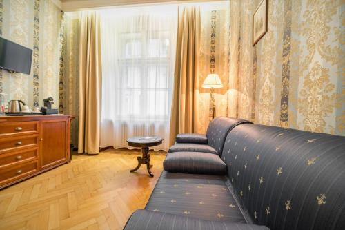 Hotel Rott – Prague, NY