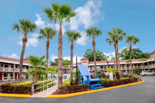 Hotel South Tampa & Suites