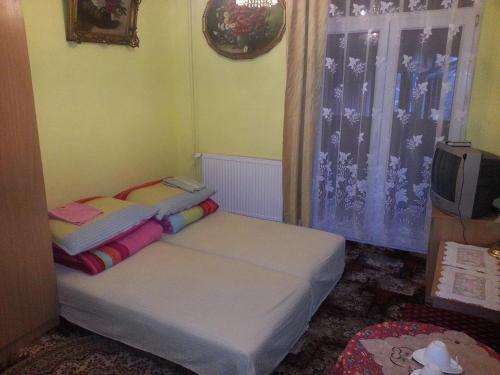 Double or Twin Room image 4