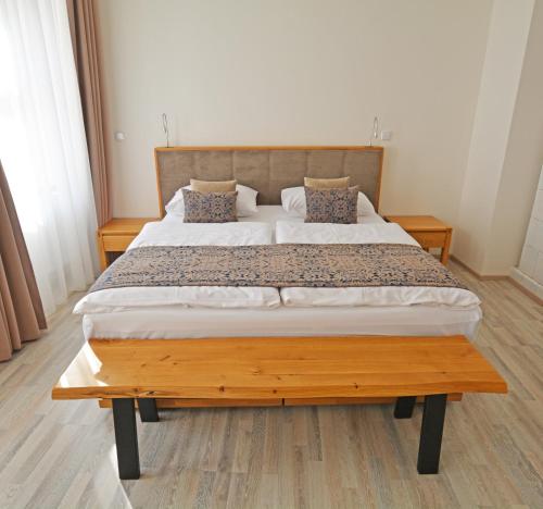 Historic Centre Aparthotel X - image 8