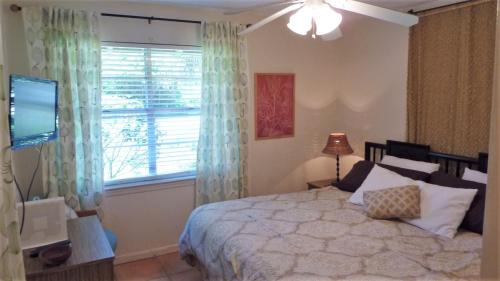ARIEL WEST DUPLEX by Jekyll Realty - main image