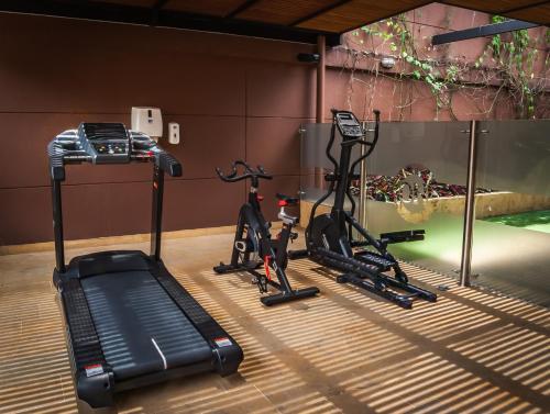 269862916 Hotel Lomas 10 Medellin by DICO