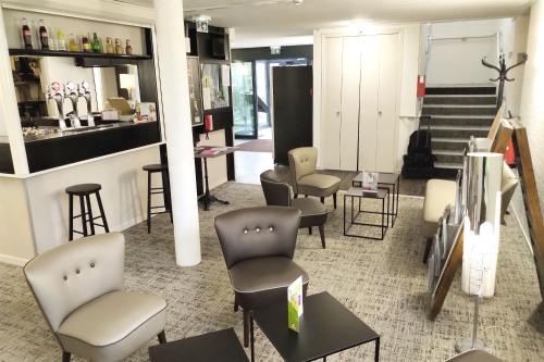 Brit Hotel Reims La Pompelle - 로비