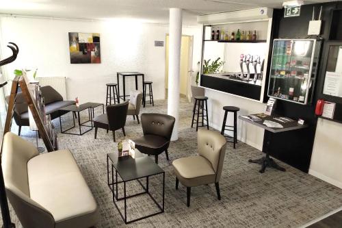 Brit Hotel Reims La Pompelle - 로비