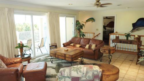 BLACKBEARDS HIDEAWAY by Jekyll Realty - image 4