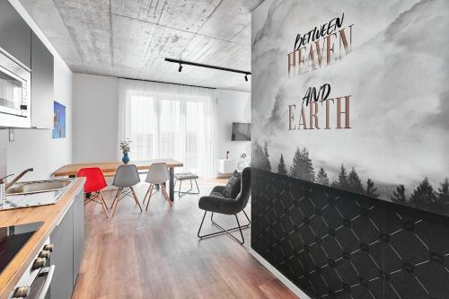 The Cloud Suite Apartments 5