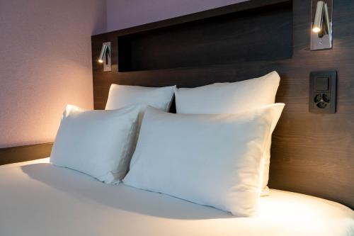 Nash Pratik Hotel - main image