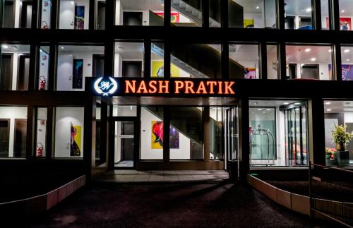 Ulaz, Nash Pratik Hotel in Geneva Airport