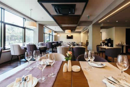 Étterem, Central Point Hotel in Belgrád