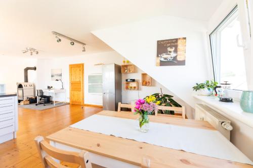 Konyha, Großzügige Ferienwohnung für Gruppen und Familien im Raum Bamberg Erlangen (Großzugige Ferienwohnung fur Gruppen und Familien im Raum Bamberg Erlangen) in Adelsdorf