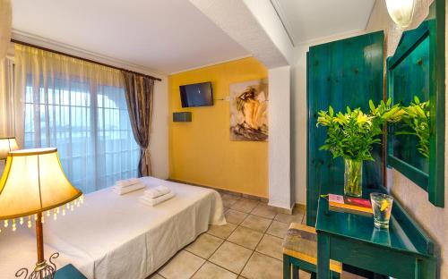 Hotel Castle Suites - image 14