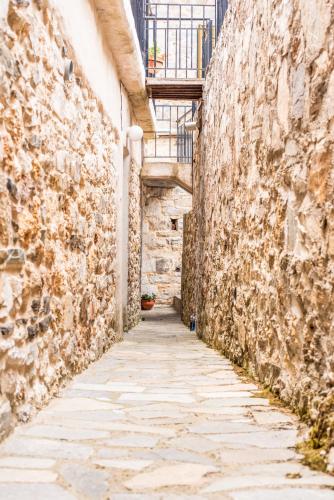 Lamprou – Kosmas, VA
