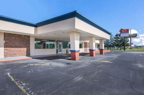 Econo Lodge Neenah