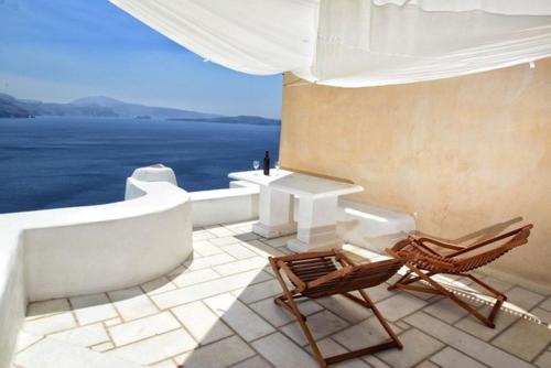 Elegant Santorini House Villa Bliss Caldera View-Outdoor Hot Tub Oia Santorini