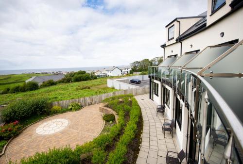 Balcony/terrace, Strandhill Lodge and Suites Boutique Hotel in Other