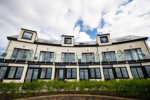 Strandhill Lodge and Suites - image 2